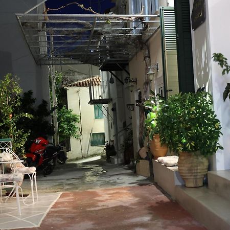 Cane'S Family Guest House Plomari Exterior photo