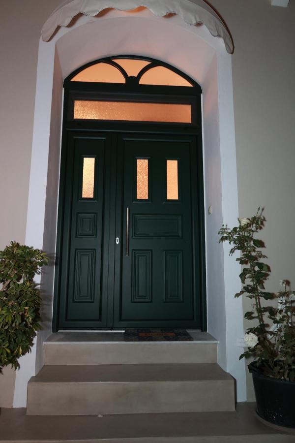 Cane'S Family Guest House Plomari Exterior photo